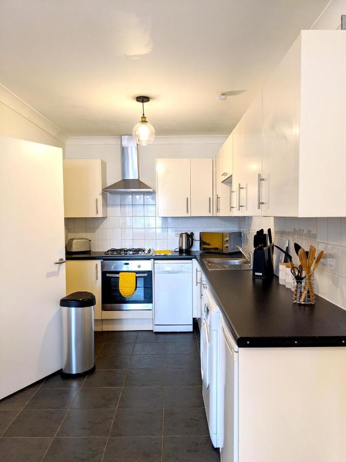 كامبريدج Koala & Tree - Renovated 2 Bed Apartment In City Centre - Short Lets & Serviced Accommodation Cambridge المظهر الخارجي الصورة
